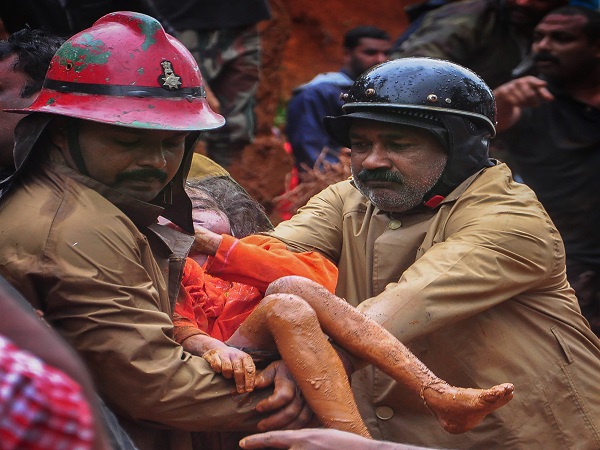 kerala: heavy rain and flood hit several areas of state, 26 dead and thousands affected kerala: heavy rain and flood hit several areas of state, 26 dead and thousands affected