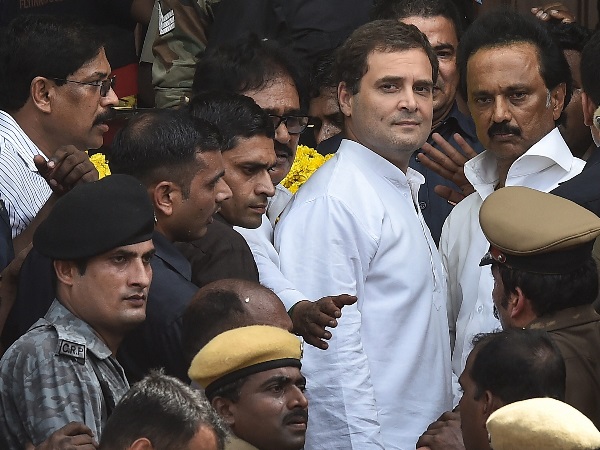 राहुल एसपीजी जवानों से अलग हुए