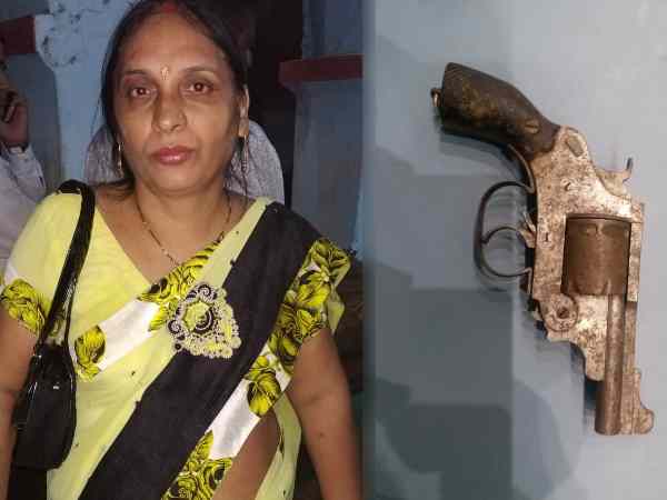 security personnel found revolver in the bag of a woman on airport security personnel found revolver in the bag of a woman on airport