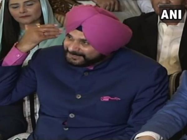 Navjot Singh Sidhu after attending oath taking ceremony of Imran Khan Navjot Singh Sidhu after attending oath taking ceremony of Imran Khan