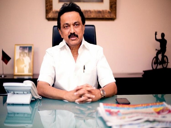 तमिलनाडु में नए गठबंधन के संकेत