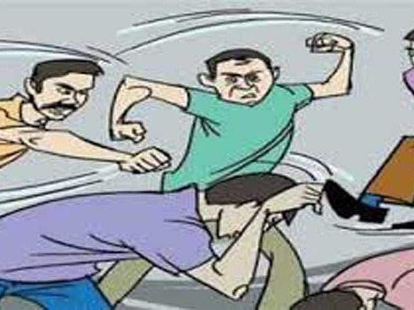 Whatsapp group admin beaten up by members Whatsapp group admin beaten up by members