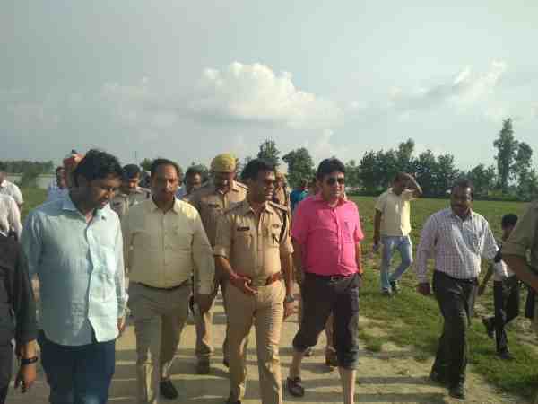 शाहजहांपुर: बाढ़ के खतरे को देखते हुए जिलाधिकारी ने प्रशासन का अलर्ट मोड किया ऑन शाहजहांपुर: बाढ़ के खतरे को देखते हुए जिलाधिकारी ने प्रशासन का अलर्ट मोड किया ऑन