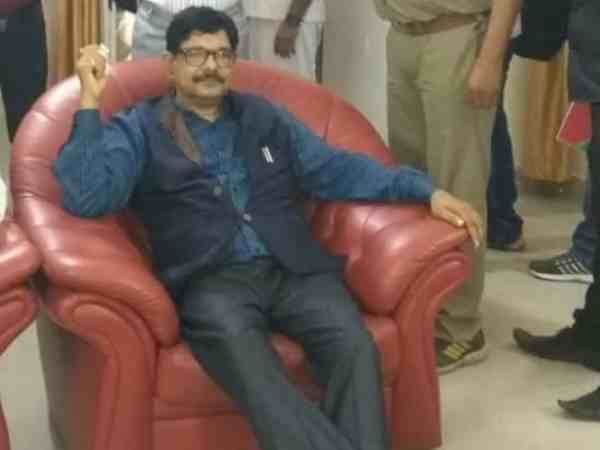 रिटायरमेंट के बाद सीएम योगी से पद मांगने वाले डीजीपी होमगार्ड ने सफाई में क्या कहा? रिटायरमेंट के बाद सीएम योगी से पद मांगने वाले डीजीपी होमगार्ड ने सफाई में क्या कहा?