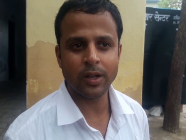 ajmer police man slaps a lawyer during hearing in front of judge ajmer police man slaps a lawyer during hearing in front of judge