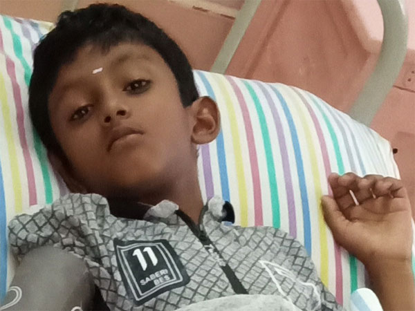9 साल के साई प्रकाश की किडनी खराब, इलाज के लिए कीजिए मदद 9 साल के साई प्रकाश की किडनी खराब, इलाज के लिए कीजिए मदद