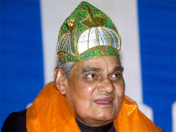अटल बिहारी के निधन से शोक में हिंदुस्तान