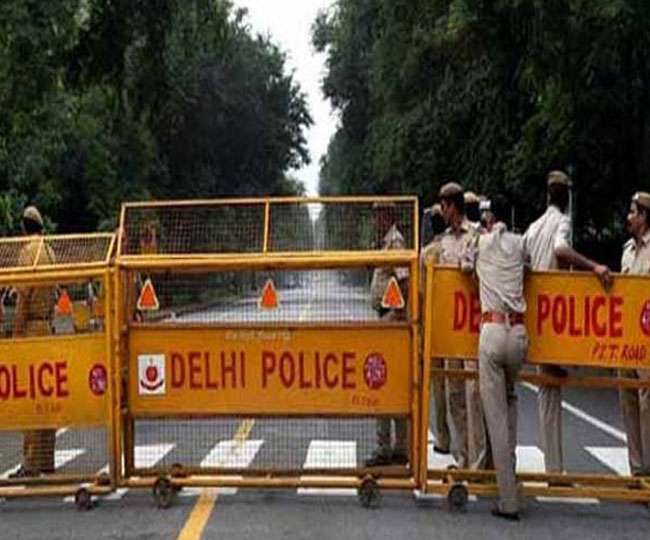 दिल्ली: नशे में चूर 25 वर्षीय युवक ने फुटपाथ पर चढ़ाई कार, 2 मरे, 2 घायल दिल्ली: नशे में चूर 25 वर्षीय युवक ने फुटपाथ पर चढ़ाई कार, 2 मरे, 2 घायल