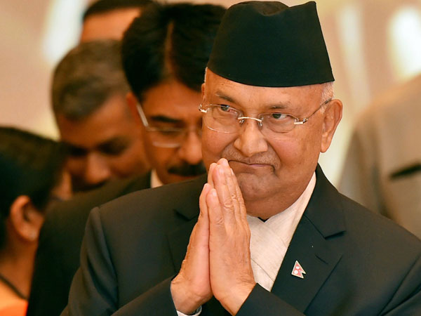 नेपाल: ओली की पार्टी में कलह, सांसदों ने PM को दी चेतावनी नेपाल: ओली की पार्टी में कलह, सांसदों ने PM को दी चेतावनी