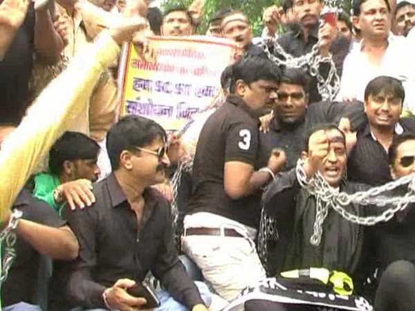 kanpur businessman protest against SC ST act with backward class and muslim community kanpur businessman protest against SC ST act with backward class and muslim community