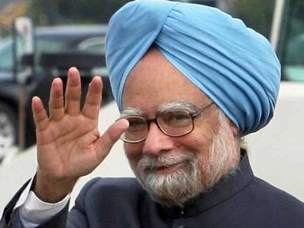 मनमोहन सिंह ने पीएम मोदी पर बोला हमला, कहा- 2 करोड़ नौकरियों का इंतजार कर रहे हैं युवा, किसान सड़कों पर आ गए मनमोहन सिंह ने पीएम मोदी पर बोला हमला, कहा- 2 करोड़ नौकरियों का इंतजार कर रहे हैं युवा, किसान सड़कों पर आ गए