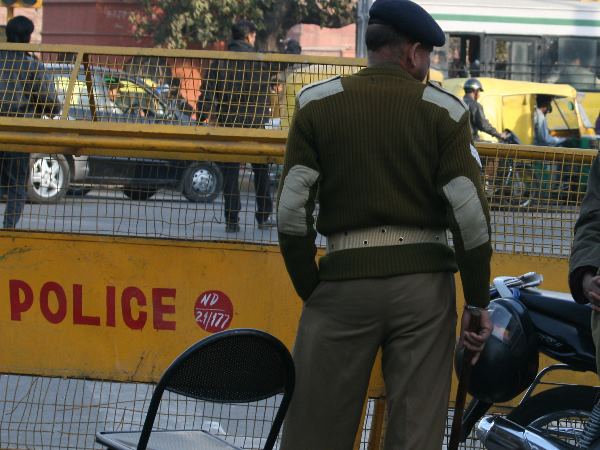 पत्नी पर दर्ज हुआ केस