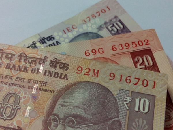 बैंक ने फ्रीज किए सभी अकाउंट