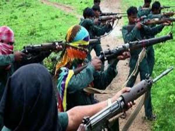 woamn naxalite surrenders including 8 others in bastar woamn naxalite surrenders including 8 others in bastar