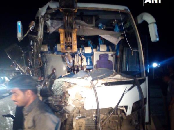 Bus driver dead 30 injured in a bus accident in Ahmednagar Maharashtra Bus driver dead 30 injured in a bus accident in Ahmednagar Maharashtra