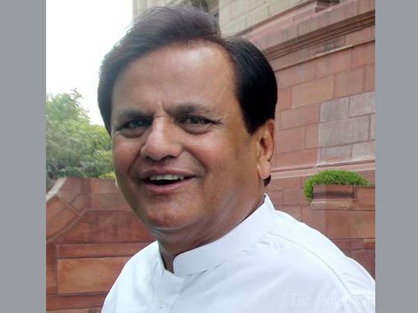 Ahmed Patel takes charge as Congress party treasurer, replaces Motilal Vora Ahmed Patel takes charge as Congress party treasurer, replaces Motilal Vora