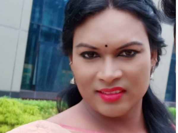 दोस्त के साथ लिव इन रिलेशनशिप है