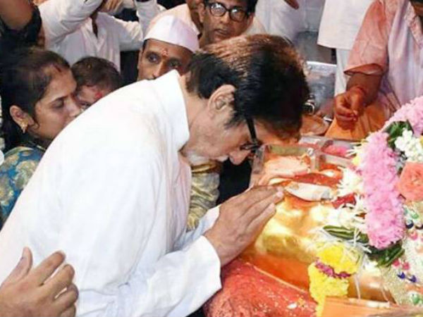 'नवसाचा गणपति' (इच्छाओं की पूर्ति करने वाला)