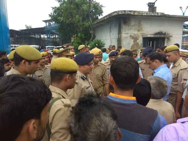 सूचना पर पहुंची पुलिस