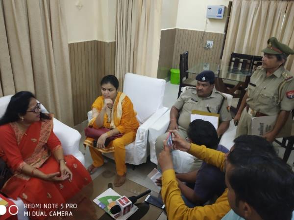 state woman commission member reached to SHAHJAHANPUR state woman commission member reached to SHAHJAHANPUR