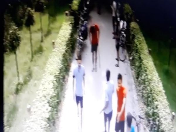 BHU student scourge in hostel Breakdown watch the CCTV footage BHU student scourge in hostel Breakdown watch the CCTV footage