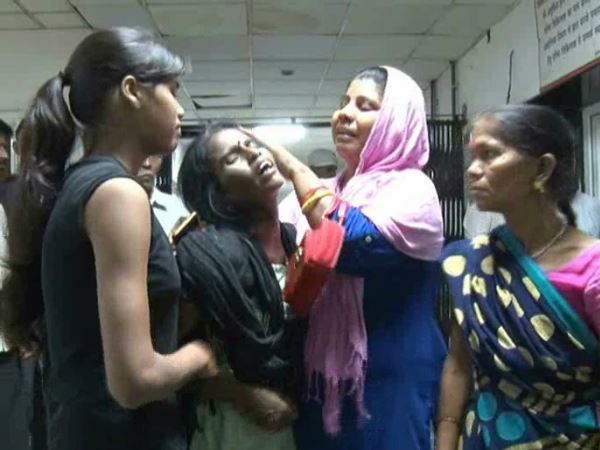 kanpur neighbour attacks on girl washing clothes on roof kanpur neighbour attacks on girl washing clothes on roof