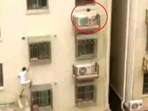 बच्ची को सोता छोड़कर बाहर गए थे घरवाले