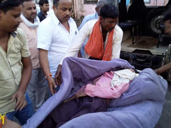 shahjahanpur 5 children died due to falling sky light shahjahanpur 5 children died due to falling sky light