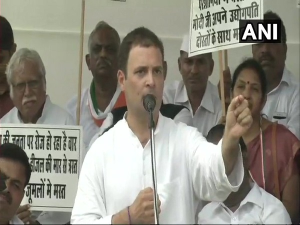 राहुल का पीएम मोदी पर हमला