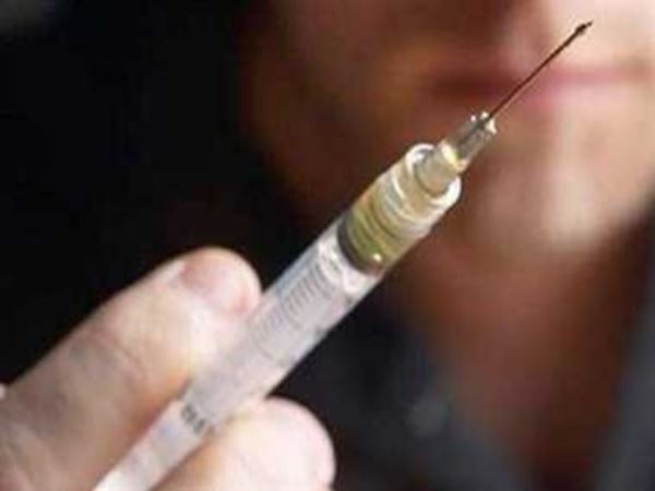 100 से अधिक लड़कियों व महिलाओं को अपना शिकार बना चुके हैं