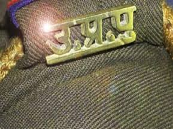 धारदार हथियार से बोला हमला