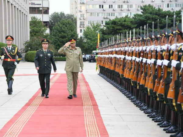 चीन की मदद का शुक्रगुजार पाकिस्तान
