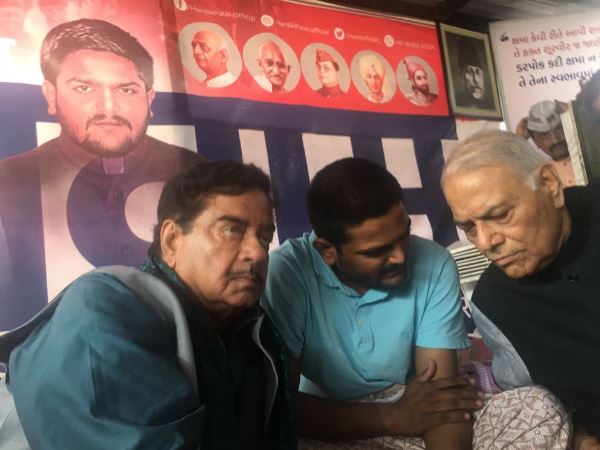 मोदी का गुजरात मॉडल असफल हो चुका है