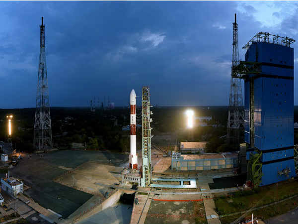 VIDEO: ISRO ने दो विदेशी उपग्रहों, पीएसएलवी-सी 42 किया लॉन्च VIDEO: ISRO ने दो विदेशी उपग्रहों, पीएसएलवी-सी 42 किया लॉन्च