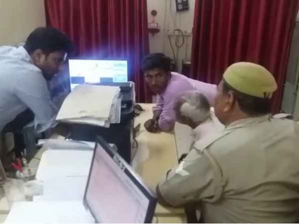 kannauj petrol pump looted by criminals kannauj petrol pump looted by criminals