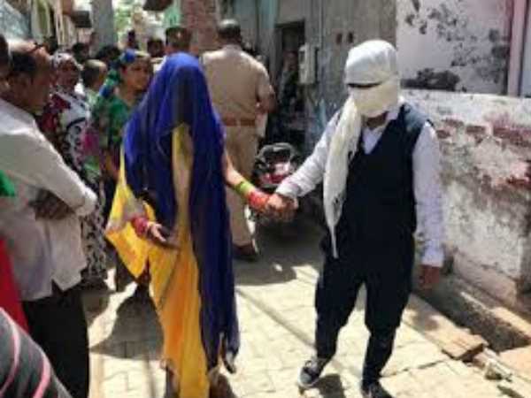 मौसेरी बहन के साथ थी रिलेशनशिप में