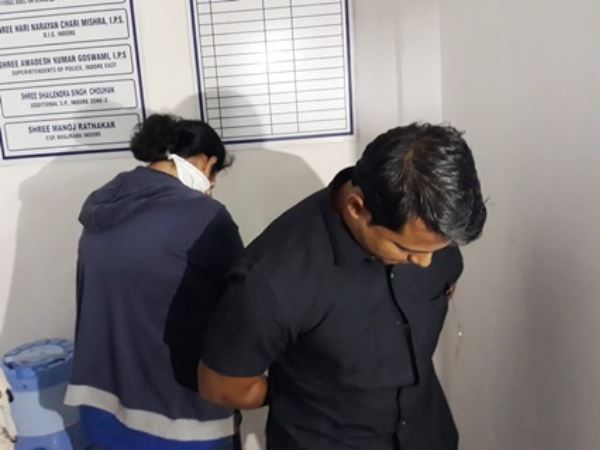 शिक्षिका की बात सुन घबरा गए परिजन