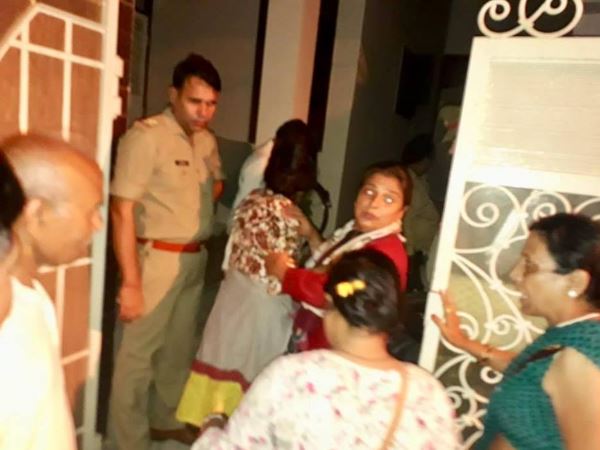 शादी के वक्त लड़के के परिजनों ने उसे आर्किटेक बताया था