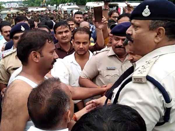 people protesting in gwalior for SC ST act people protesting in gwalior for SC ST act