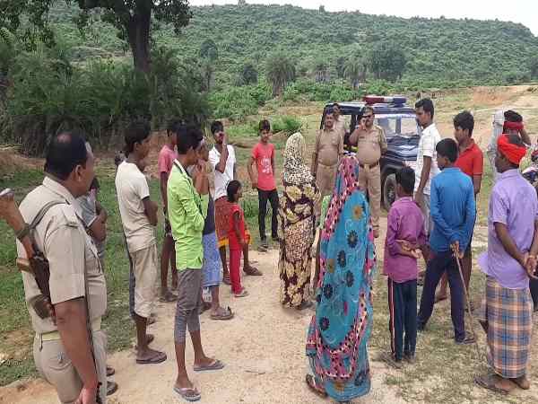 man murdered in mirzapur by chopping his throat man murdered in mirzapur by chopping his throat