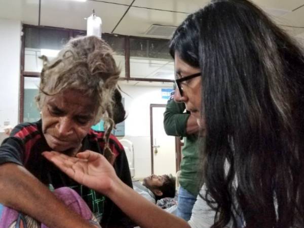 महिला आयोग को हेल्पलाइन पर मिली थी सूचना
