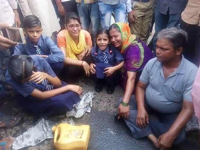 family took extreme step as they evicted from home by brother family took extreme step as they evicted from home by brother
