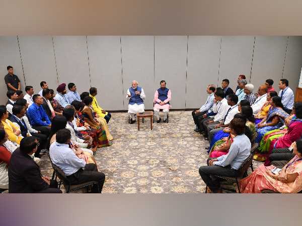पीएम मोदी ने प्रोत्साहित कर दी बधाइयां