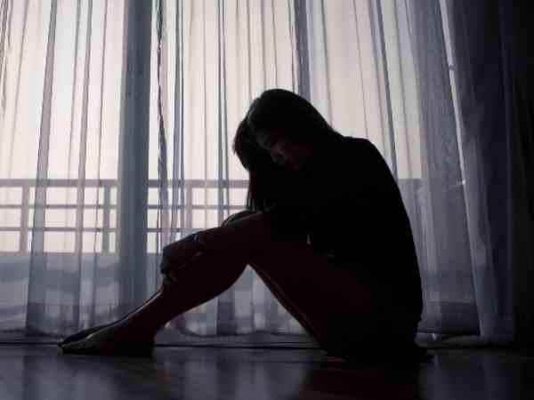 physical attack a girl in agra after blackmailing physical attack a girl in agra after blackmailing