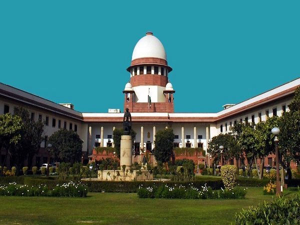 'संसद को कानून बनाना चाहिए'