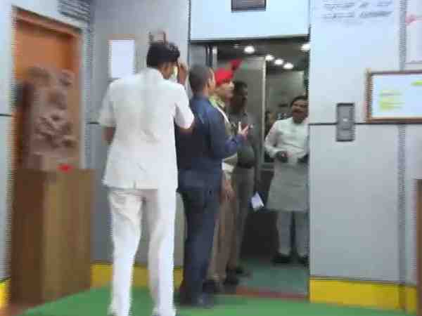 mla stops lift of chief minister and create ruckus video viral mla stops lift of chief minister and create ruckus video viral