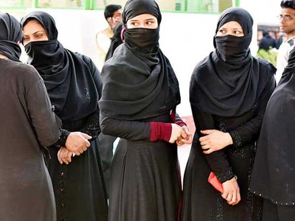 यूपी: लोकसभा चुनावों से पहले तलाकशुदा महिलाओं का डाटा लेगी सरकार, इस लिए किया जाएगा प्रयोग यूपी: लोकसभा चुनावों से पहले तलाकशुदा महिलाओं का डाटा लेगी सरकार, इस लिए किया जाएगा प्रयोग