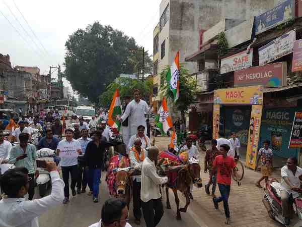 रायपुर में घोड़े पर निकली सवारी