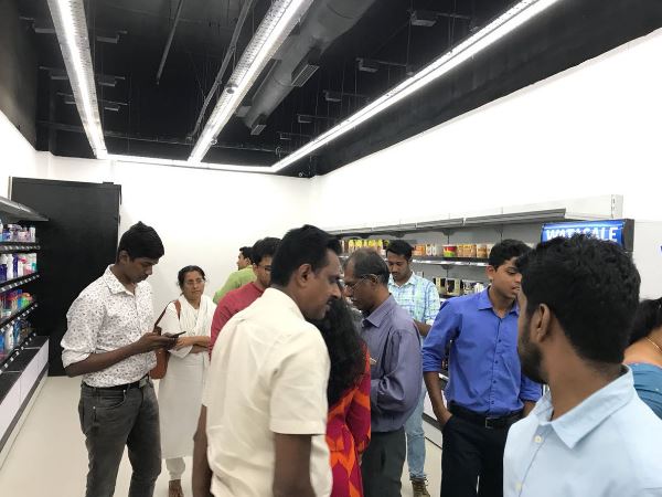 स्टोर आर्टिफिशल इंटेलिजेंस, कैमरा टेक्नॉलजी और सेंसर पर आधारित है