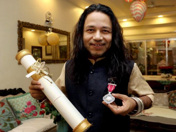 'कैलाश खेर से वापस लिया जाए पद्मश्री'